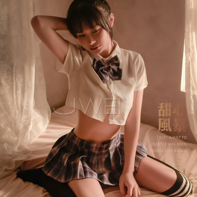 幸福包圍.百褶短裙學生套裝四件組(黑紫色)